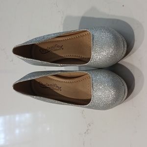 City Classified Comfort Heels